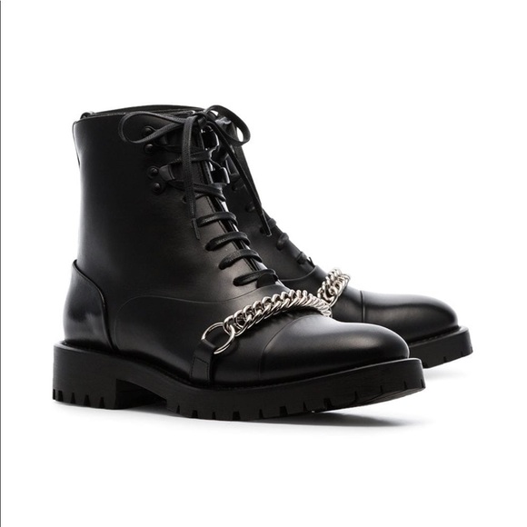 Burberry new season booties - Picture 1 of 8
